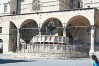 Piazza IV November - Perugia (cathedrale San Lorenzo)